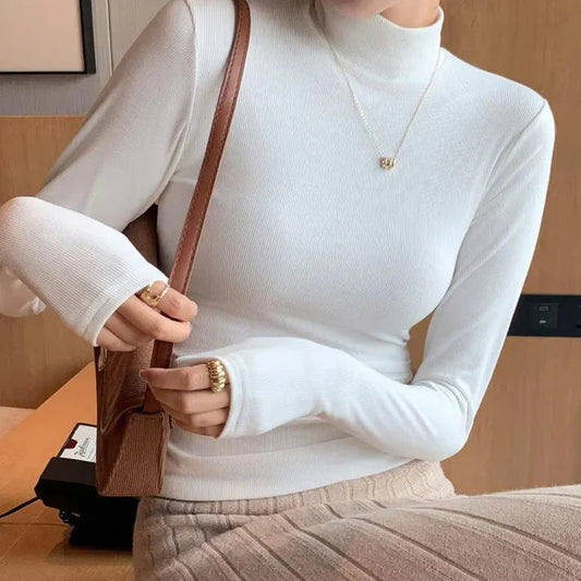 Arlina™ – Soft Ribbed Turtleneck